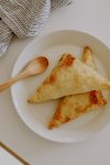 Rezepte für die ganze Familie: Easy peasy Apfeltaschen aus fertigem Blätterteig
