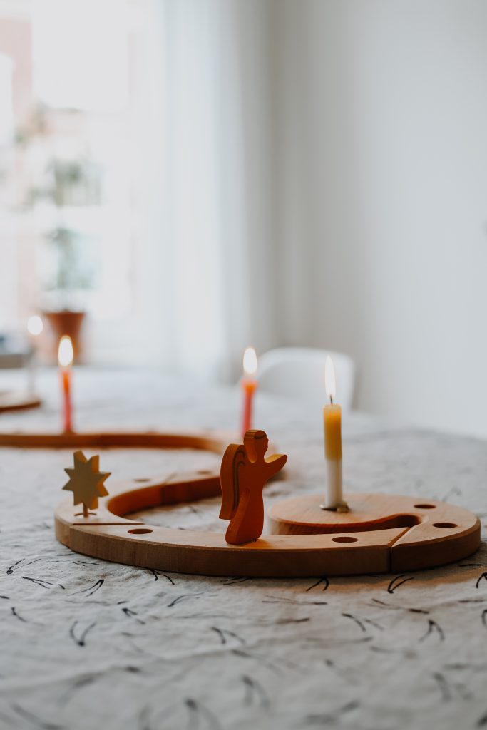 Adventsspirale von Grimms: Nachhaltiger Adventskalender aus Holz