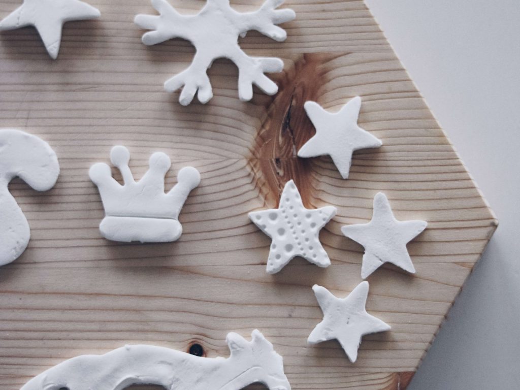 DIY Kaltporzellan für deine Dekoration aus drei Zutaten einfach selbst machen